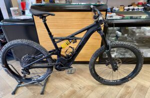 Kenevo-Expert-Nera-300x197 E-BIKE