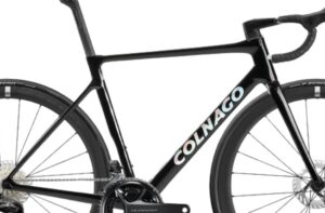 V4Rs-nera-300x197 STRADA